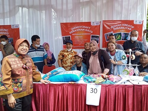 UMKM Konveksi Disabilitas di Malang Kebanjiran Order