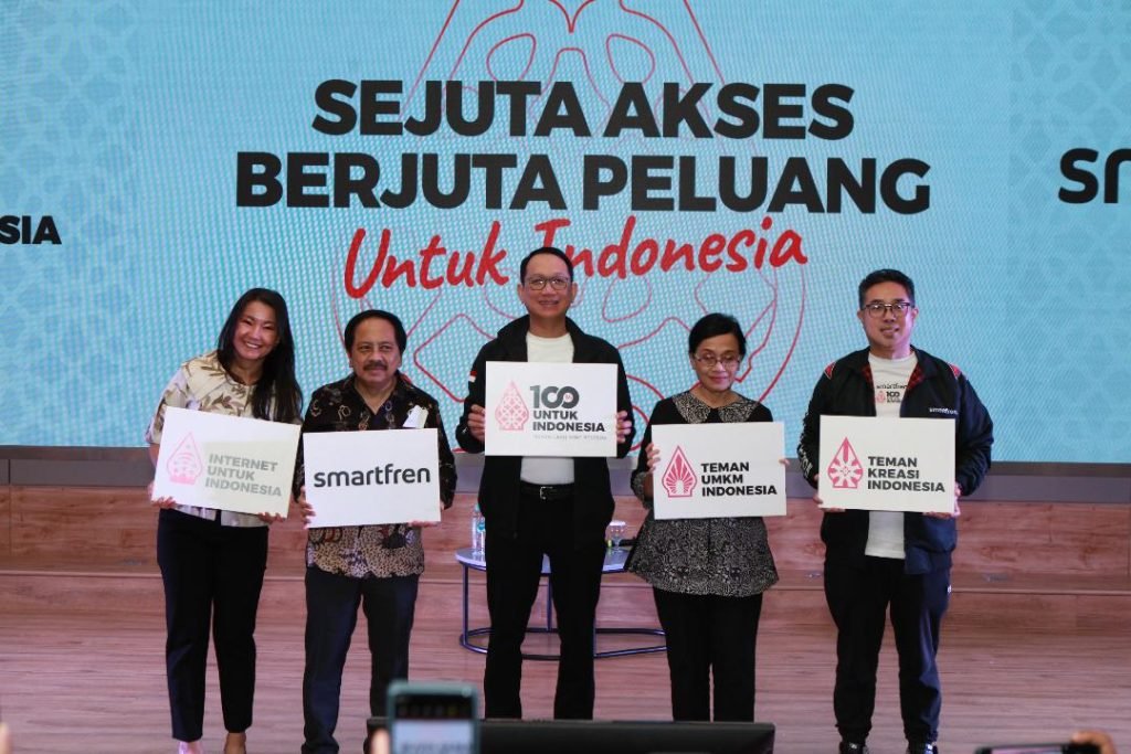 Smartfren Prakarsai Gerakan 100 Persen untuk Indonesia agar UMKM Naik Kelas