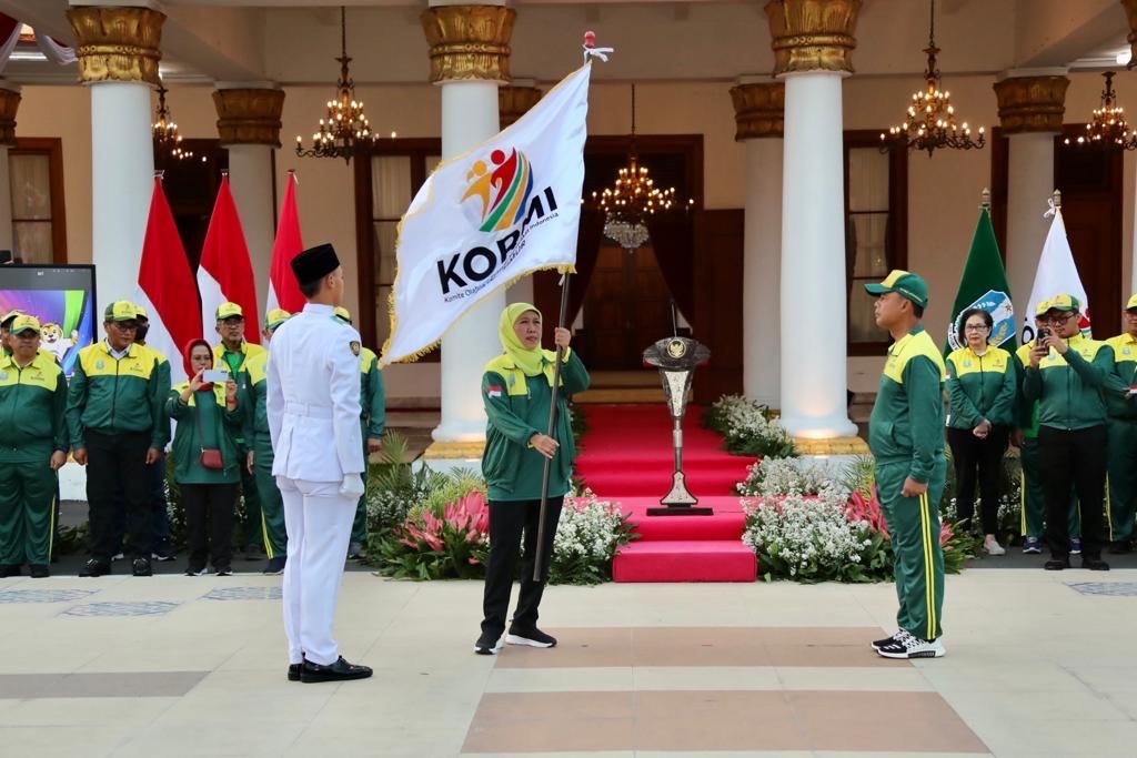 Gubernur Lepas Kontingen KORMI Jatim di FORNAS VII