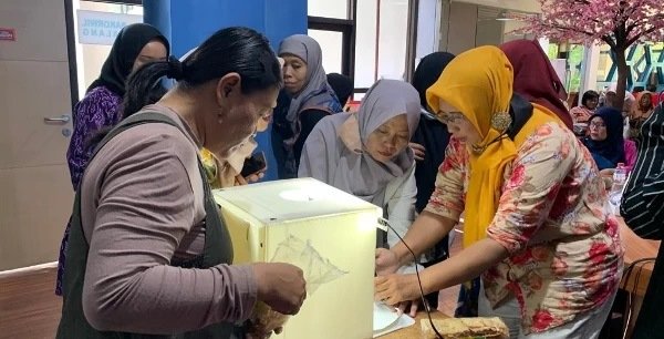 UT Malang Latih Fotografi Produk pada Pelaku UMKM