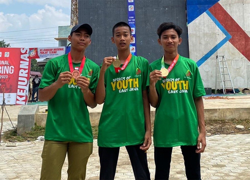 Jatim Pertahankan Juara ke 11 Kejurnas Panjat Tebing Junior