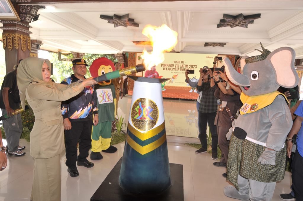 Obor Api PORPROV Nginap di Pendopo Kab. Mojokerto