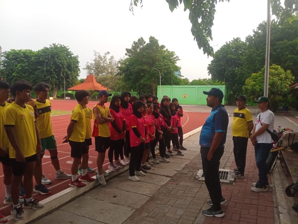 Atlet Hoki Dilarang Latihan di Lapangan Jatim Seger