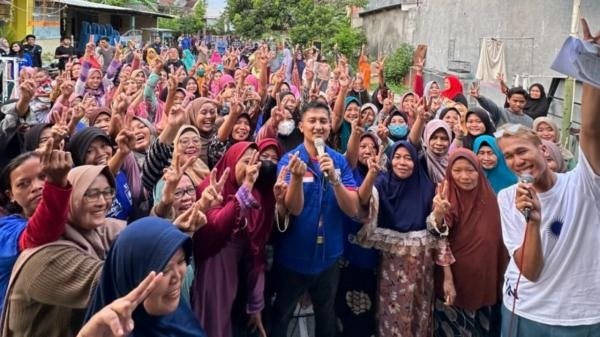 Tom Liwafa Lamar Warga di Kampung UMKM Tanggulangin