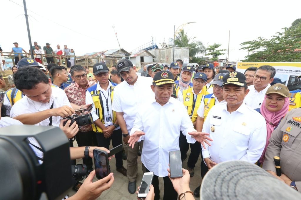 Menko Muhadjir Lakukan Peninjauan Penataan Kawasan Medan Belawan Bahari