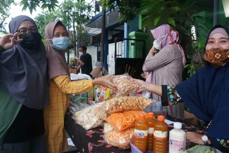 PKL dan UMKM Wajib Sertifikat Halal per 17 Oktober 2024