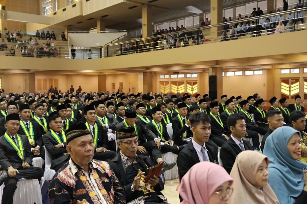 Menko PMK Muhadjir Beri Semangat Santri Mu’allimin Muhammadiyah untuk Lakukan Inovasi Dalam Tekonologi Digital