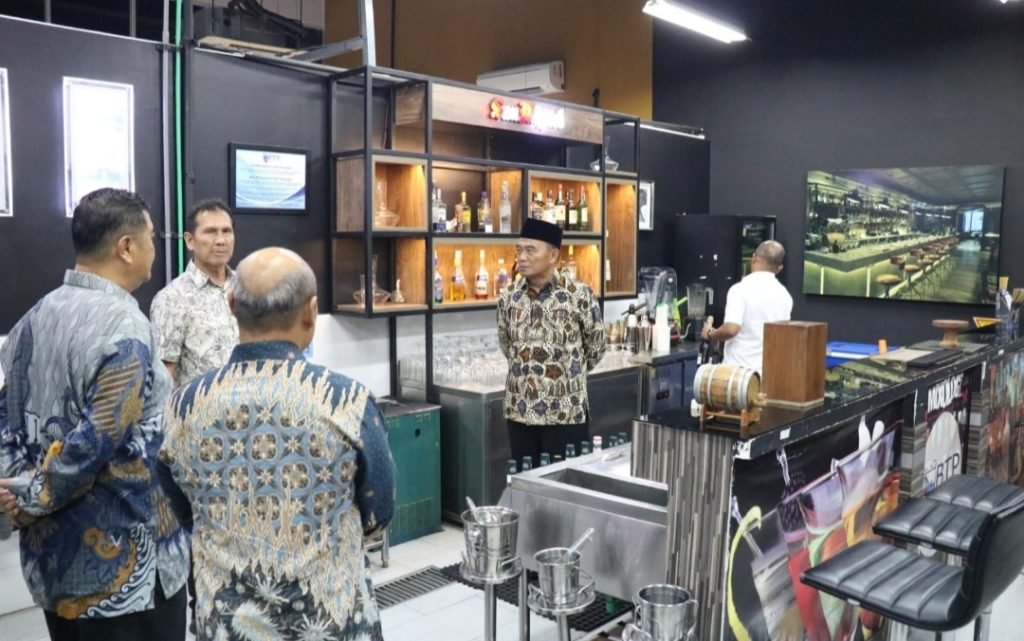 Menko Muhadjir: Lulusan Vokasi Memiliki Peluang Besar Mengisi Berbagai Lini Pekerjaan