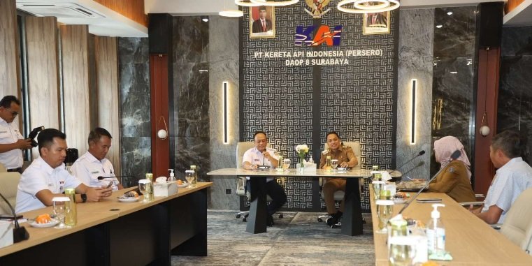 Daop 8 dan Pemkot Surabaya Bahas Penataan di Jalan Ahmad Yani