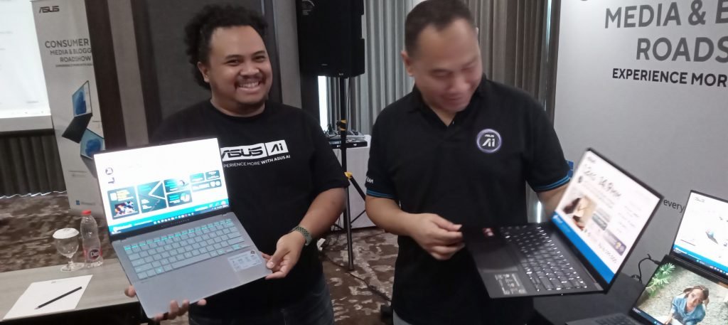 Jajaran Laptop Asus Dibekali AI Mulai Dipasarkan di Surabaya