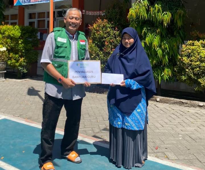 Laznas Yakesma Salurkan Santunan untuk Guru Alquran