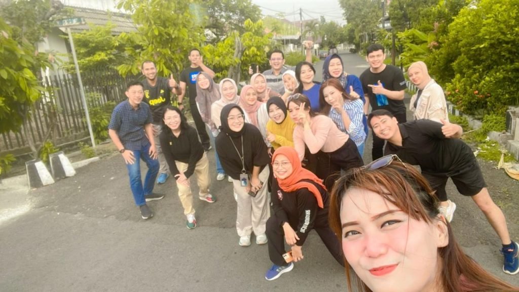 BRI BO Jemursari Terapkan Work Life Balance dengan Jumat Ceria, Dorong Semangat dan Produktivitas Pekerja