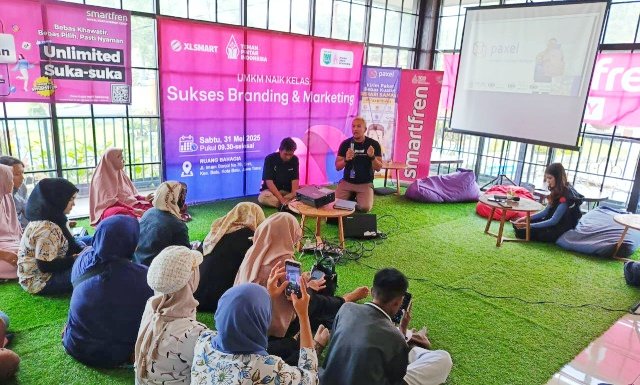 XLSMART Gelar Program Teman Pintar Indonesia 2025, Dukung Generasi Muda dan UMKM Naik Kelas