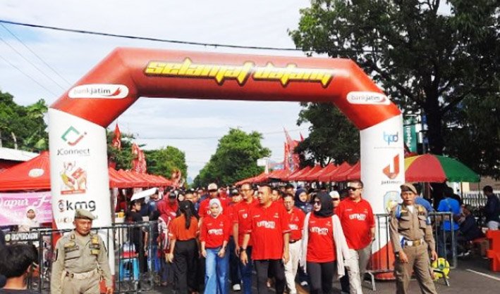 Bank Jatim Salurkan 455 Tenda Portabel untuk UMKM Situbondo di CFD, Dorong Ekonomi Lokal Naik Kelas