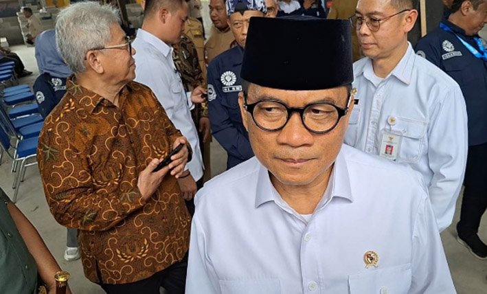 Menteri Desa Tinjau Koperasi Desa Merah Putih di Lamongan