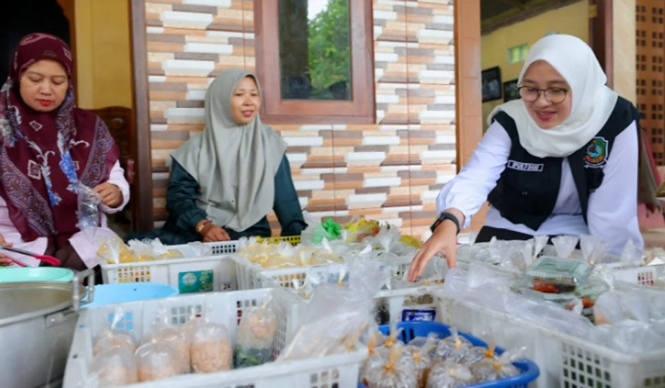 Dorong Ekonomi Ramadan, Pemkab Banyuwangi Fasilitasi Legalitas UMKM Kuliner Rumahan