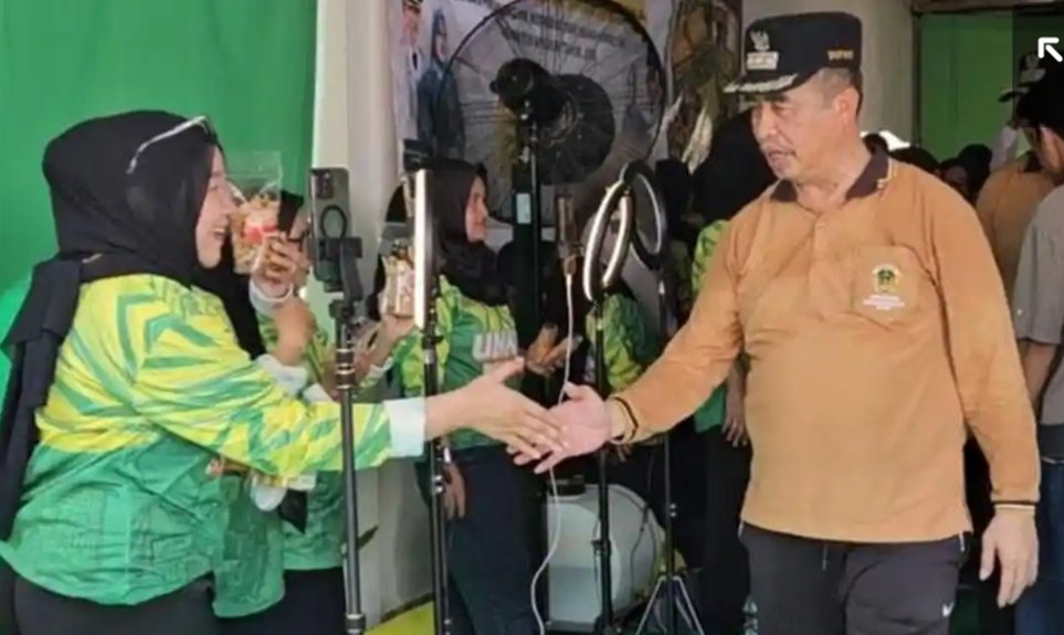 Harga Plastik Melonjak, Bupati Madiun Ajak UMKM Beralih ke Pemasaran Digital