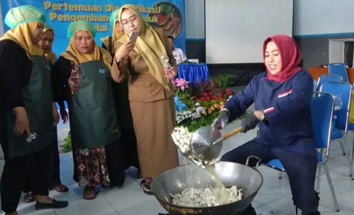 DKP Jatim Dorong Hilirisasi Perikanan Lewat Pelatihan UMKM di Lamongan
