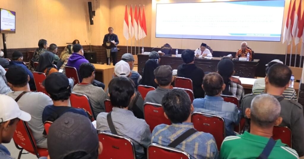 UMKM Terdampak Relokasi di Gresik Terima Bantuan Modal Rp5 Juta per Pelaku Usaha