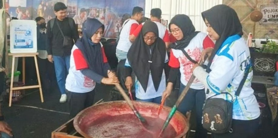 Expo Pesanggaran Jadi Ajang UMKM Binaan BSI Unjuk Produk Lokal