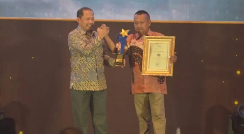 Radar Surabaya Award 2026 Nobatkan Lutfi L Hakim sebagai Tokoh Pers Jawa Timur